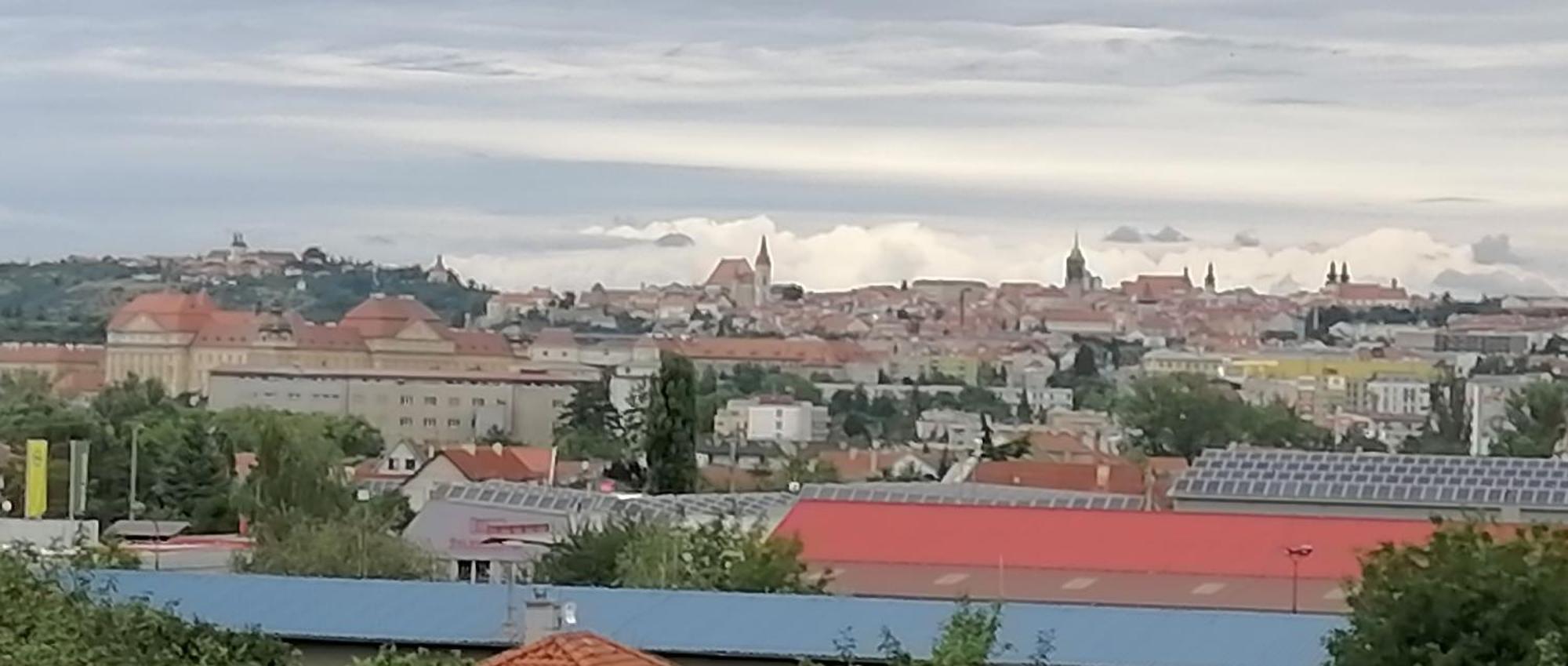 Appartamento Vino Andrusiow Znojmo Esterno foto